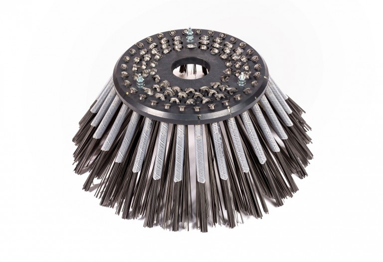Weed clearing brushes - 1 Rk. nail / 2 RK. Flat Steel